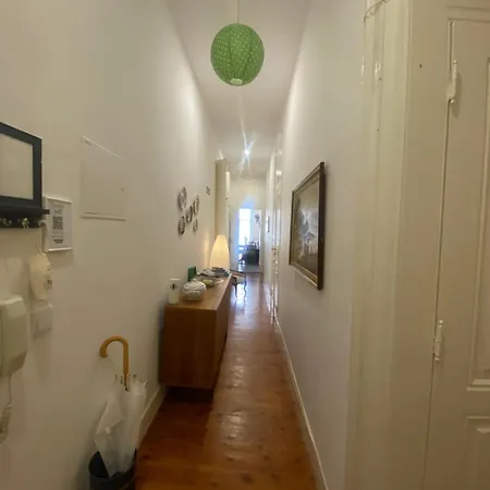 No Pombal Homestay Lisbon